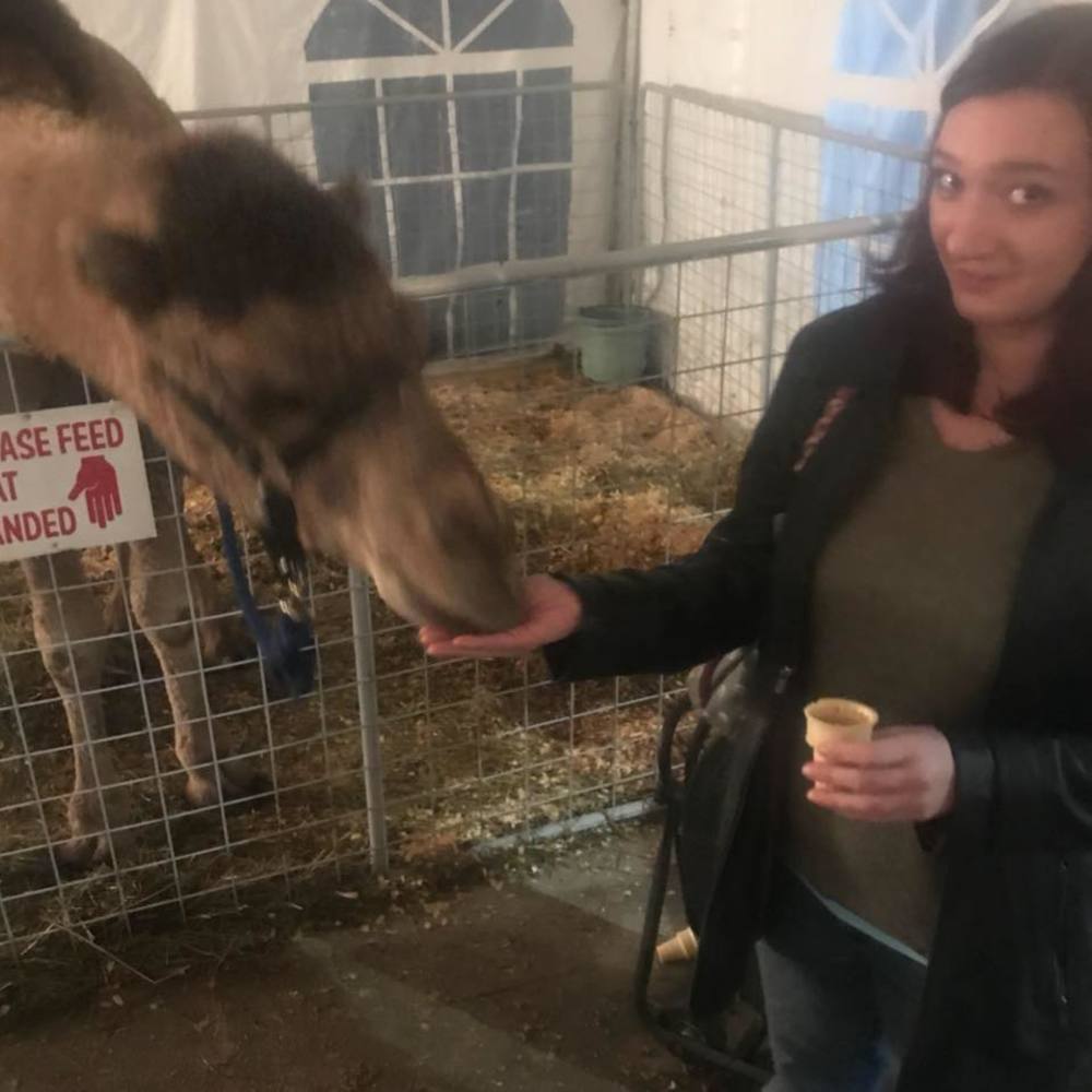 Meet your Posher, Adrienne